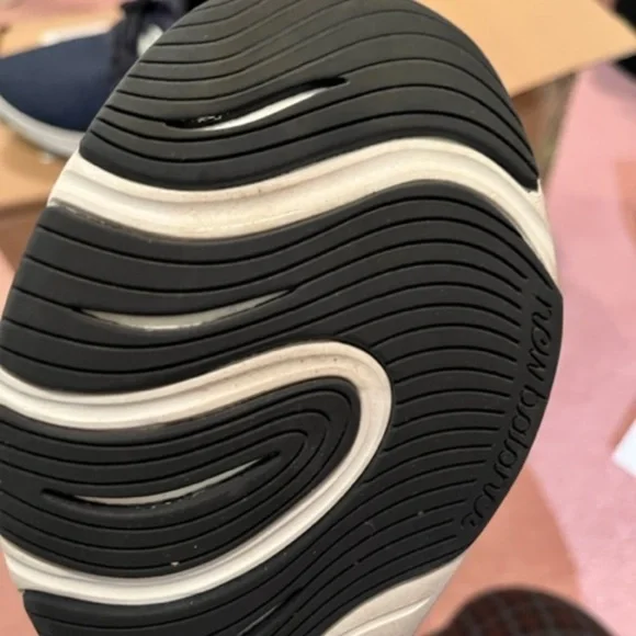 New Balance DynaSoft Nergize Shoes - Picture 6 of 9